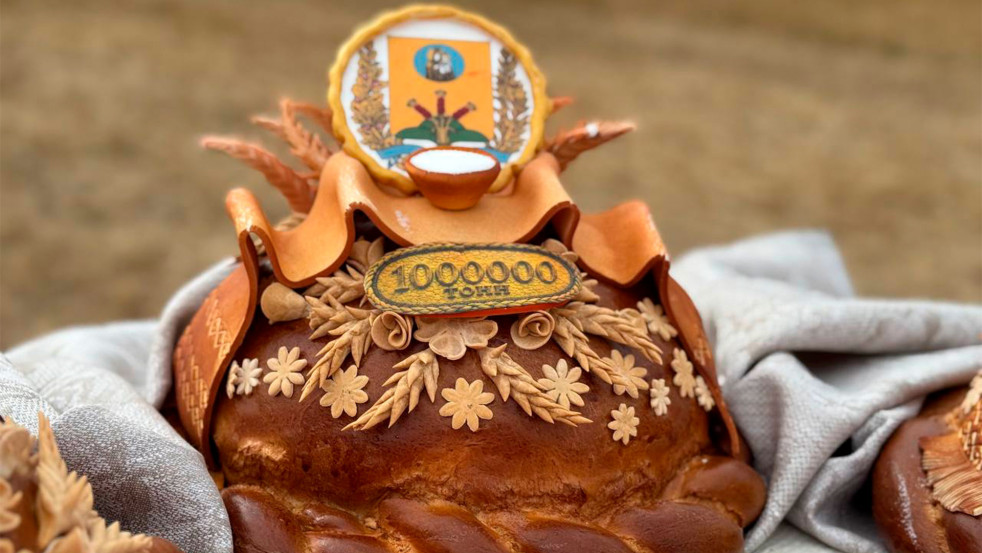 Могилёвские аграрии намолотили 1 000 000 тонн зерна!