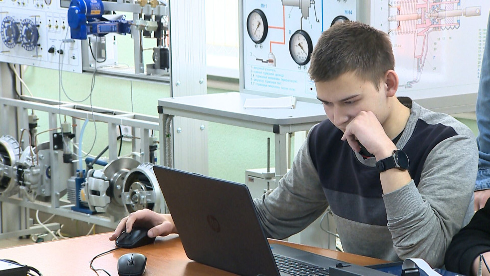 Могилевский государственный экономический промышленно-технологический колледж готовит специалистов