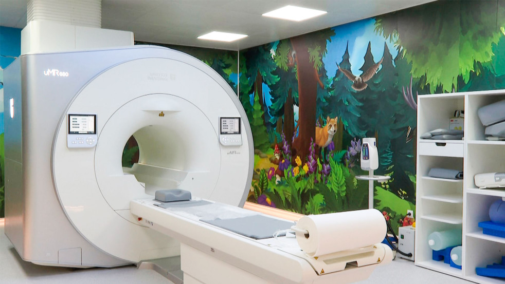 Кабинет МРТ в детской областной больницы украсили при помощи Могилёвской епархии