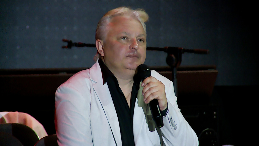 «Андрей Миронов. Жизнь продолжается»: моноспектакль Павла Усовича на Золотом Шлягере