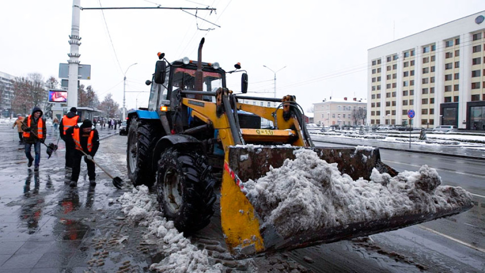 Коммунальные службы переведены в режим повышенной готовности из-за снега!