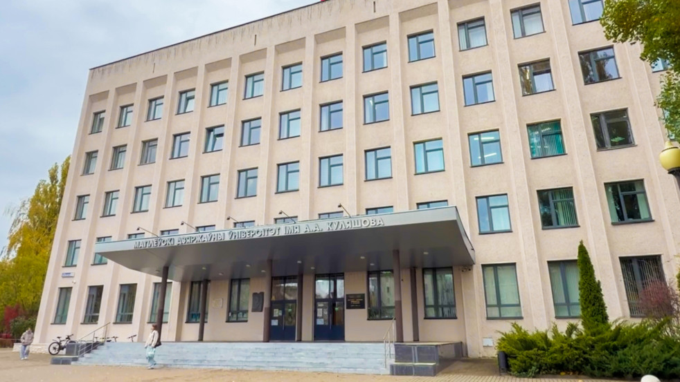 Первый шаг к выбору: более 800 абитуриентов посетили МГУ им. Кулешова в День открытых дверей