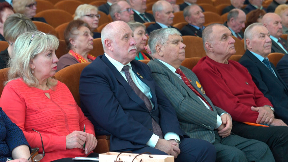 Как могилёвские ветераны перевоспитывают молодёжь и стоят на страже истории?