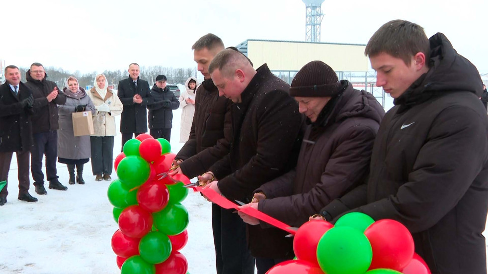 Первый высокотехнологичный молочно-товарный комплекс открыли в Костюковичском районе