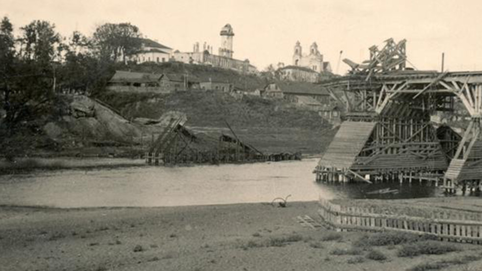 Днепровский мост в Могилёв // История, подвиг мальчишки и память о герое Николае Яшине