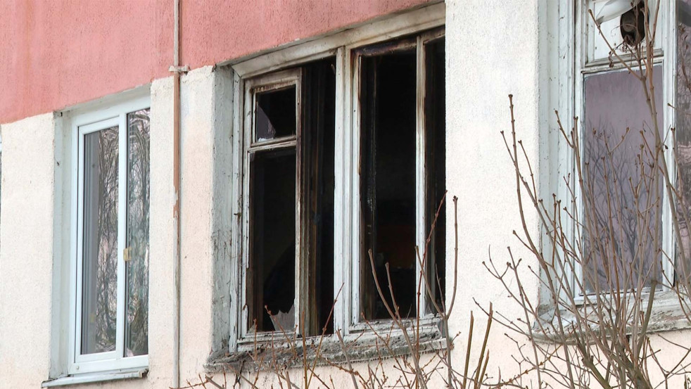 Сжёг арендную квартиру и возмутился, что ЖЭУ не убирает пепел