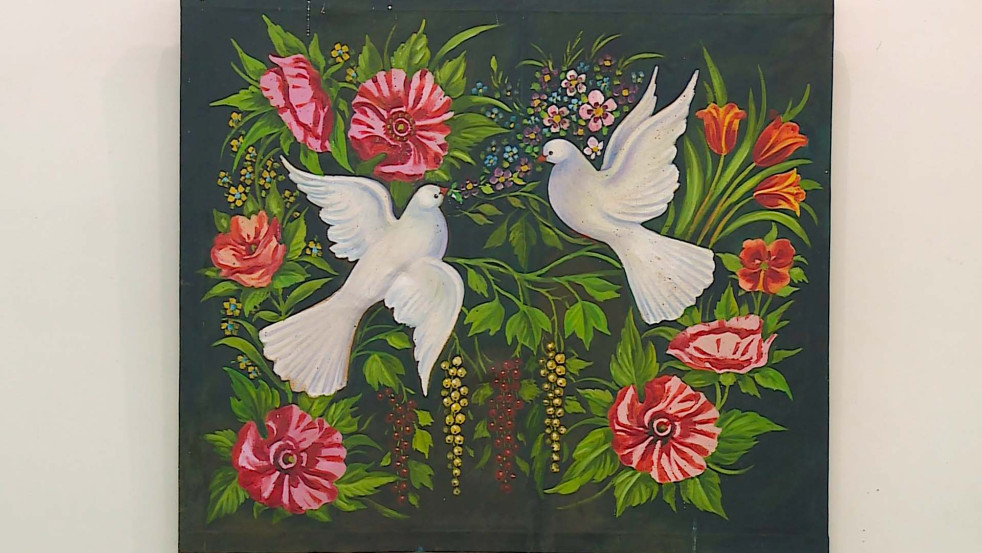 Открытие для молодёжи и ностальгия для старших / Выставка расписных ковров открылась в Могилёве