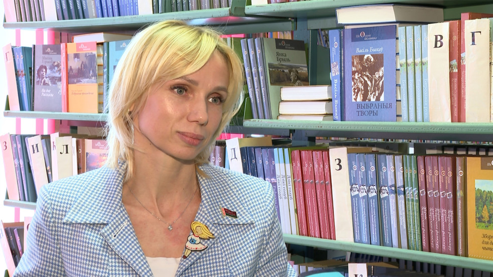 Учитель, мать троих детей и депутат — портрет белорусской женщины из агрогородка Вейно