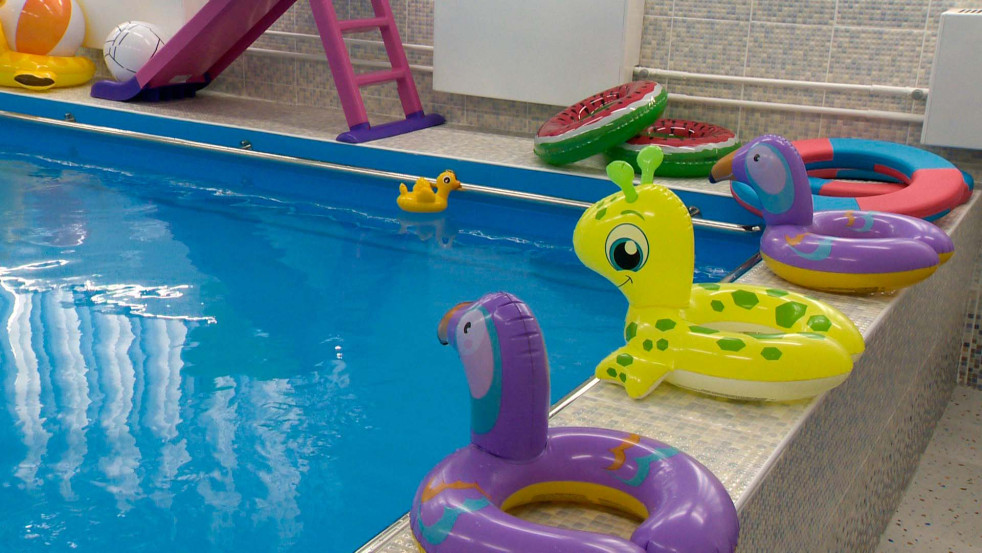 Теперь с комфортом и безопасностью! В детском саду №113 заработал полностью обновлённый бассейн