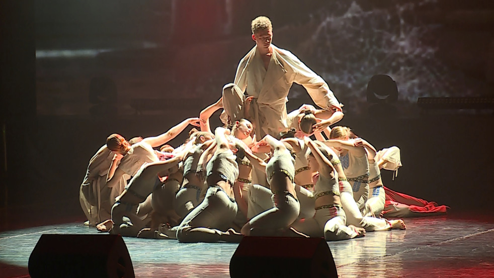 30 лет в ритме танца: народный хореографический ансамбль «Алеся» из Могилёва отмечает юбилей