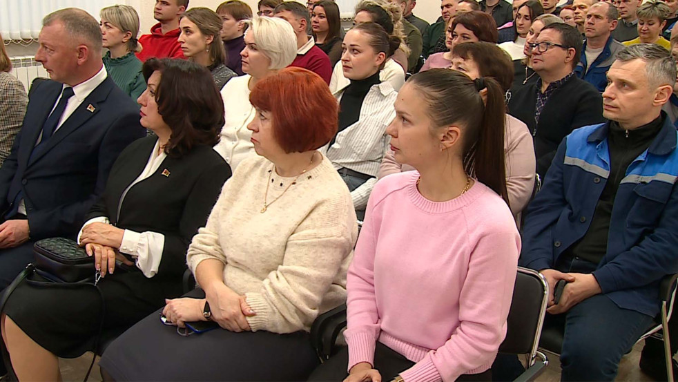 Профилактика киберпреступности стала темой Единого дня информирования на заводе в Осиповичах