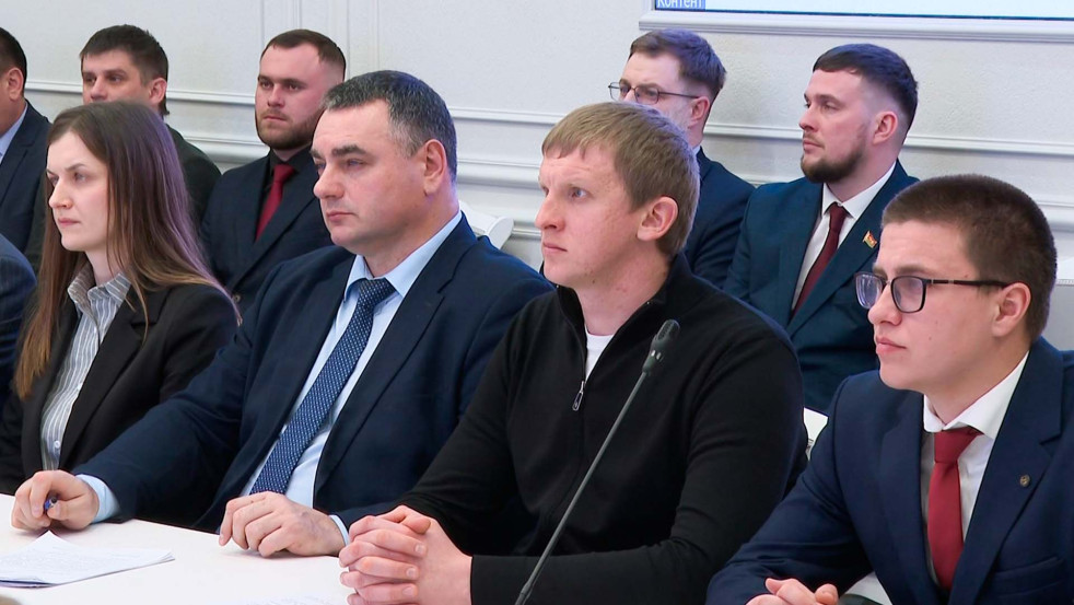 Школа молодого руководителя: чему учат тех, кто поведет за собой село?