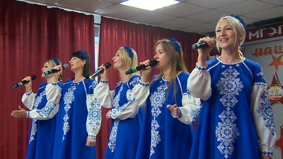 Праздник, который создавали вместе: концерт ко Дню учителя в МГЭПТК объединил студентов и педагогов