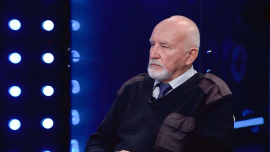 История о том, как Батька начал производить тракторы с плугом!