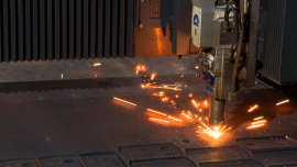 Будущее уже в цехе: на «Бобруйскагромаше» запустили станок лазерной резки с искусственным интеллектом