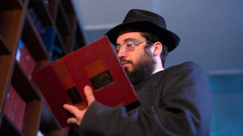 Он приехал в Бобруйск из Израиля. И остался