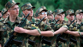 В армию не забирают, а призывают!