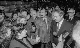 Когда Александра Григорьевича стали Батькой называть?