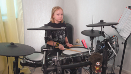 Metallica на барабане в исполнении 9-летней могилевчанки!