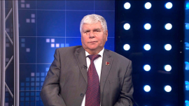 Как в начале 80-х годов наш Батька с товарищем сельчанам на уборочной помогали!?